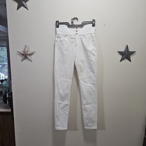 Guess  Jeans in White copper buttons stretch waist band